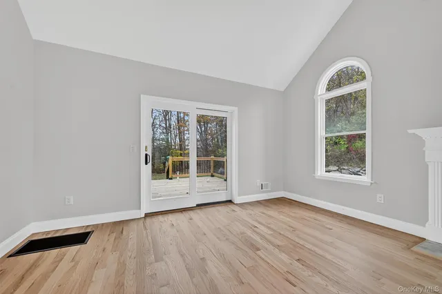 $900,000 | 33 Crystal Farm Road, Warwick, NY 10990