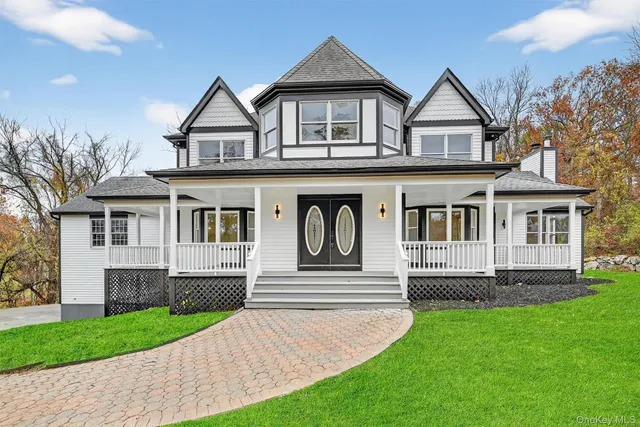 $900,000 | 33 Crystal Farm Road, Warwick, NY 10990