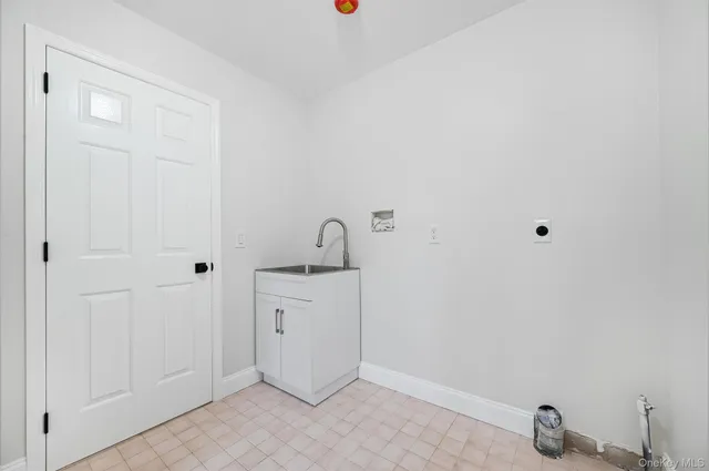 $900,000 | 33 Crystal Farm Road, Warwick, NY 10990