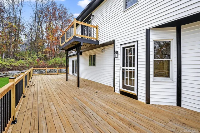 $900,000 | 33 Crystal Farm Road, Warwick, NY 10990