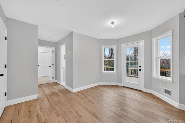 $900,000 | 33 Crystal Farm Road, Warwick, NY 10990