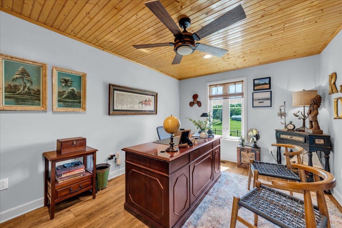 7463 Valley View Highway Whitwell, TN 37397 - Photo 16 of 81 16-BOX01612
