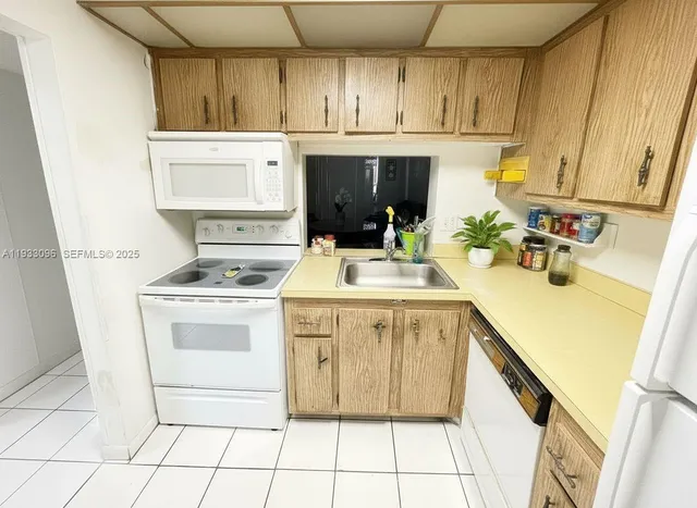 $125,000 | 2800 Northwest 56th Avenue, Unit F201, Lauderhill, FL 33313