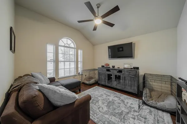 $2,500 | 3211 Fluvia, Grand Prairie, TX 75054