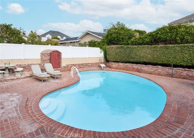 $2,499,000 | 1261 East Maple Avenue, El Segundo, CA 90245