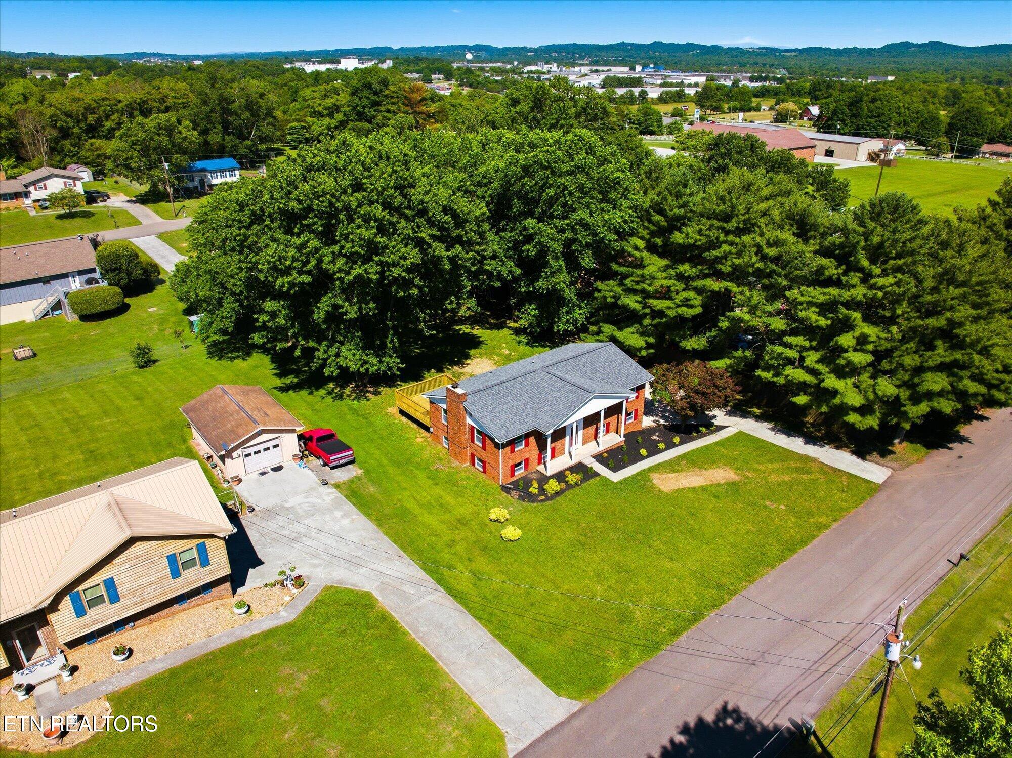 428 Phyllis Circle Talbott, TN 37877 - Photo 30 of 35 33-428-Phyllis-Cir-Talbott-TN-33