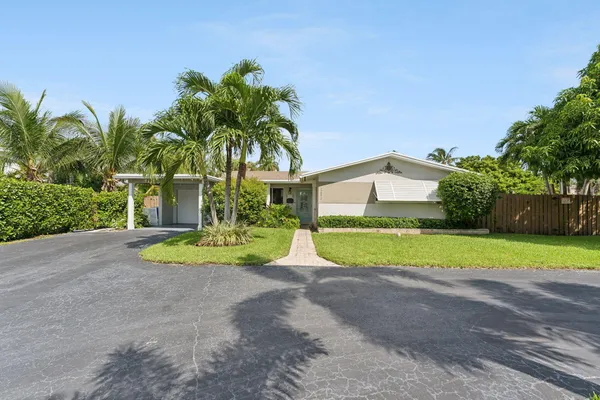 $4,890 | 2691 Northeast 18th Street, Pompano Beach, FL 33062