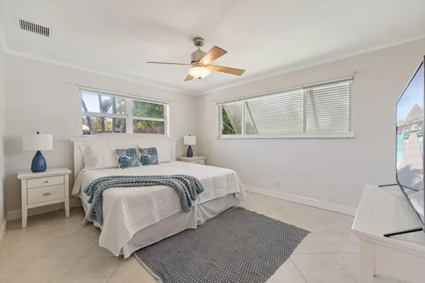 $4,950 | 2691 Northeast 18th Street, Pompano Beach, FL 33062