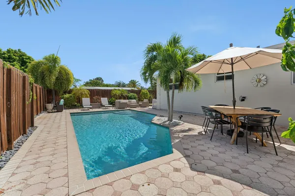 $4,890 | 2691 Northeast 18th Street, Pompano Beach, FL 33062