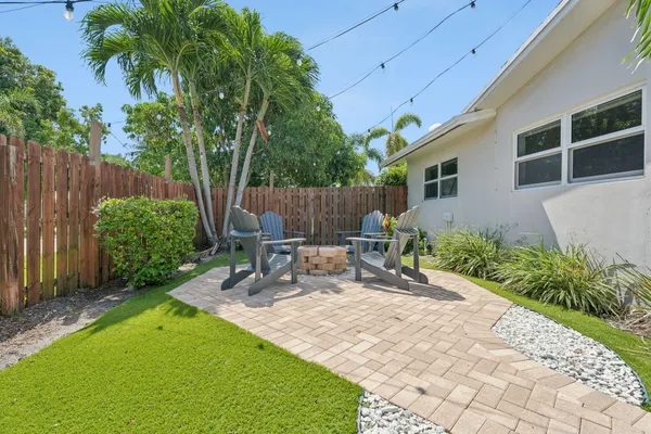 $4,890 | 2691 Northeast 18th Street, Pompano Beach, FL 33062