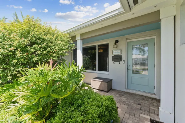 $4,890 | 2691 Northeast 18th Street, Pompano Beach, FL 33062