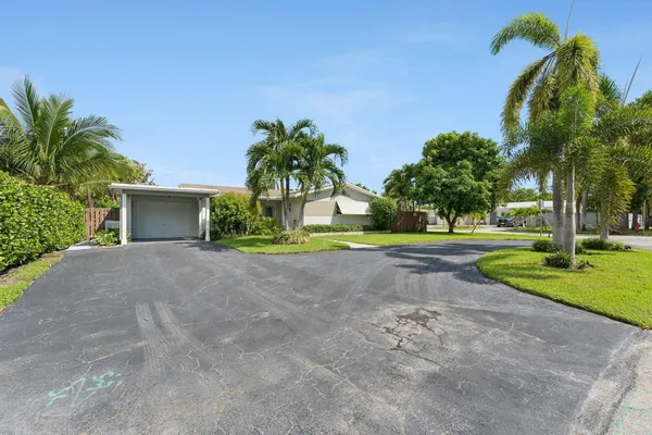 $4,950 | 2691 Northeast 18th Street, Pompano Beach, FL 33062