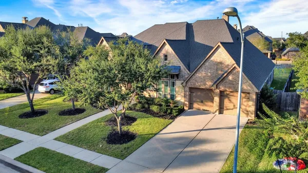 $725,000 | 27902 Eastonwood Court, Katy, TX 77494