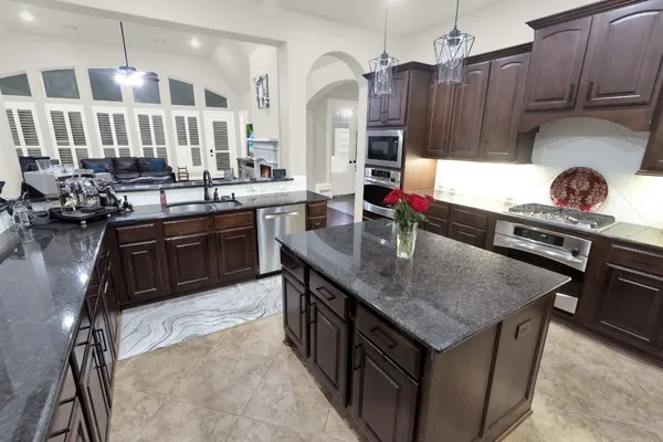 $725,000 | 27902 Eastonwood Court, Katy, TX 77494
