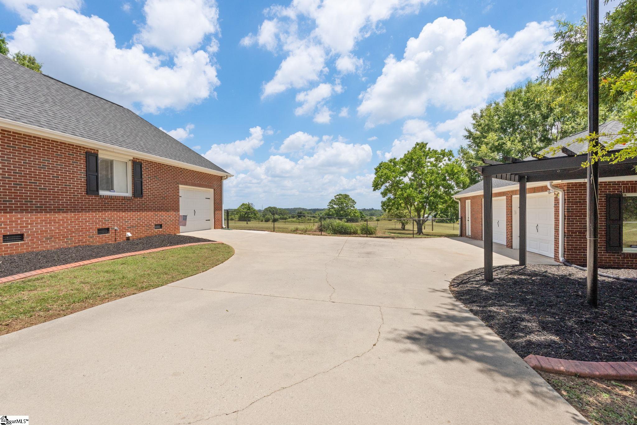 296 Public Well Road Anderson, SC 29626 - Photo 5 of 50