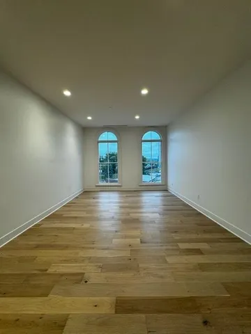 $900 | 136 Main Street, Unit 205, Mcgregor, IA 52157