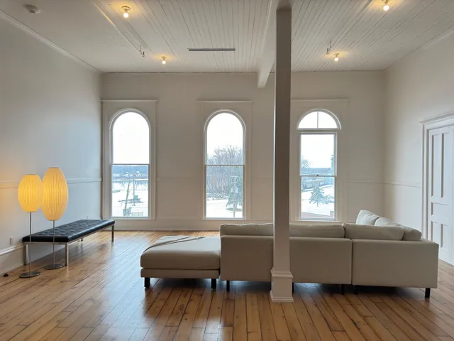 $900 | 136 Main Street, Unit 205, Mcgregor, IA 52157