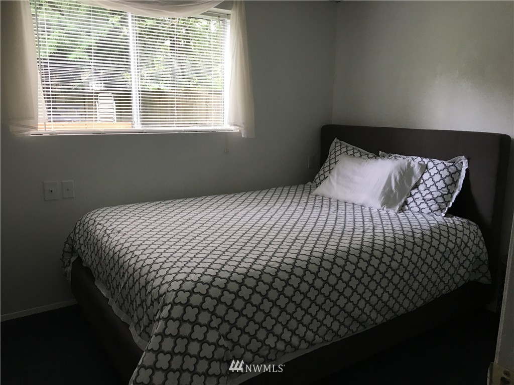 17707 Brook Boulevard Bothell, WA 98012 - Photo 11 of 13 Gallery Image 11
