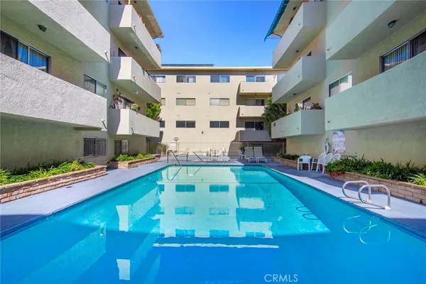 $499,950 | 5400 Lindley Avenue, Unit 101, Encino, CA 91316