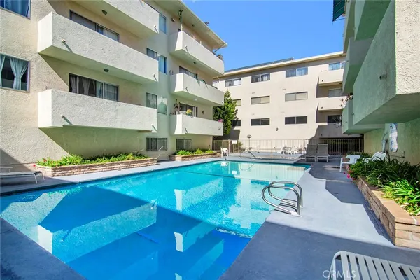 $499,950 | 5400 Lindley Avenue, Unit 101, Encino, CA 91316