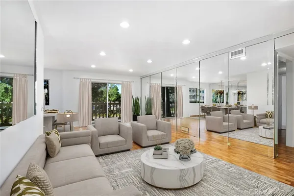 $499,950 | 5400 Lindley Avenue, Unit 101, Encino, CA 91316