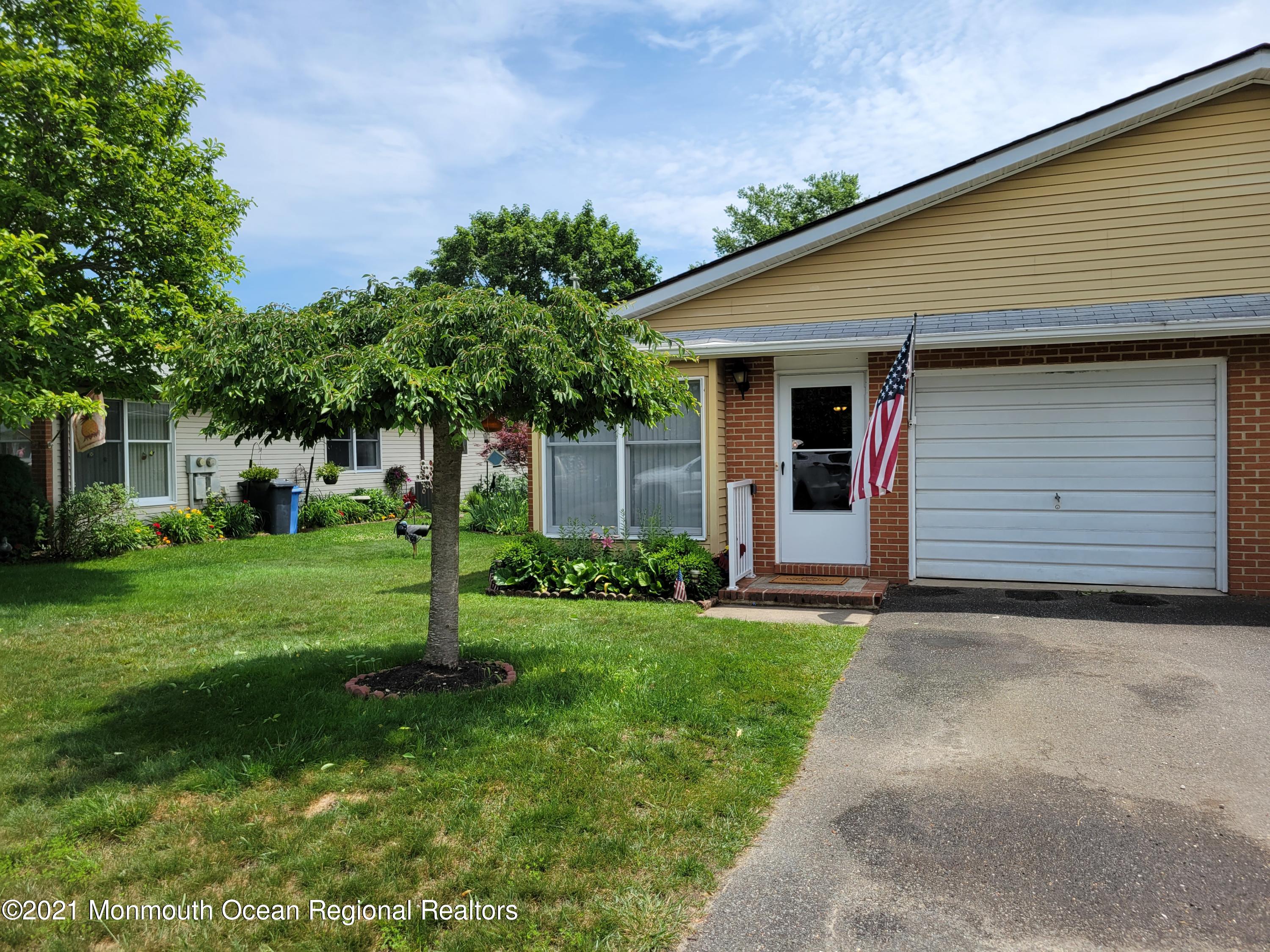 25 Magnolia Road, Unit 13 Manahawkin, NJ 08050 - Photo 1 of 13 Front
