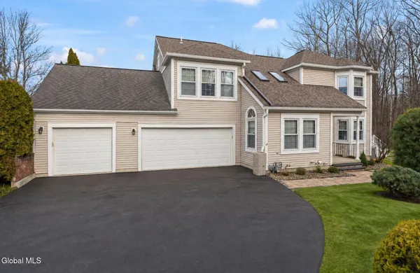 $389,000 | 145 Killarney Drive, Niskayuna, NY 12309