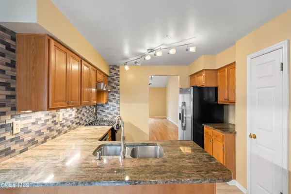 $389,000 | 145 Killarney Drive, Niskayuna, NY 12309