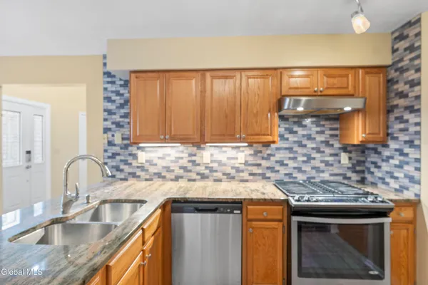 $389,000 | 145 Killarney Drive, Niskayuna, NY 12309