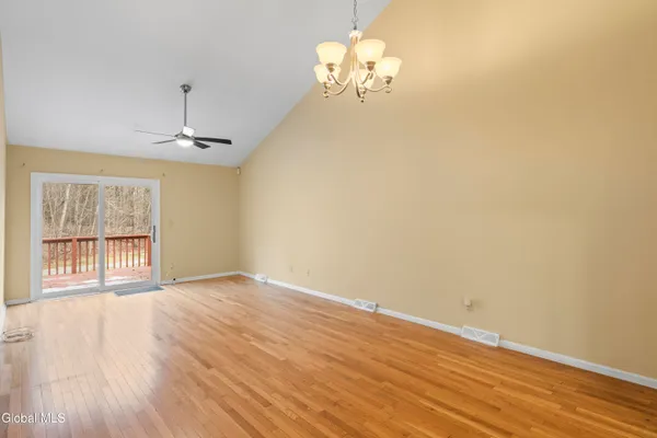 $389,000 | 145 Killarney Drive, Niskayuna, NY 12309