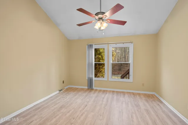 $403,000 | 145 Killarney Drive, Niskayuna, NY 12309