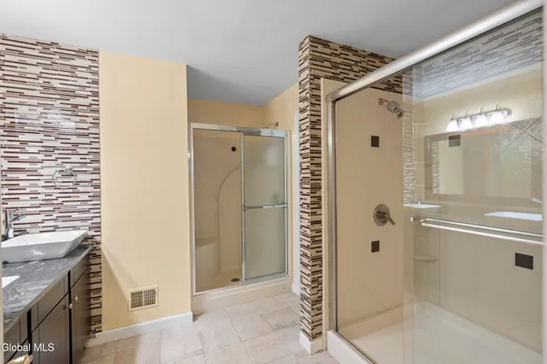 $389,000 | 145 Killarney Drive, Niskayuna, NY 12309