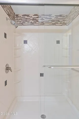 $403,000 | 145 Killarney Drive, Niskayuna, NY 12309