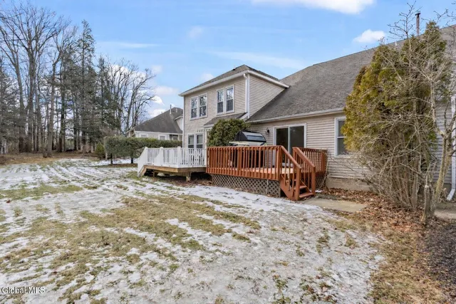 $403,000 | 145 Killarney Drive, Niskayuna, NY 12309