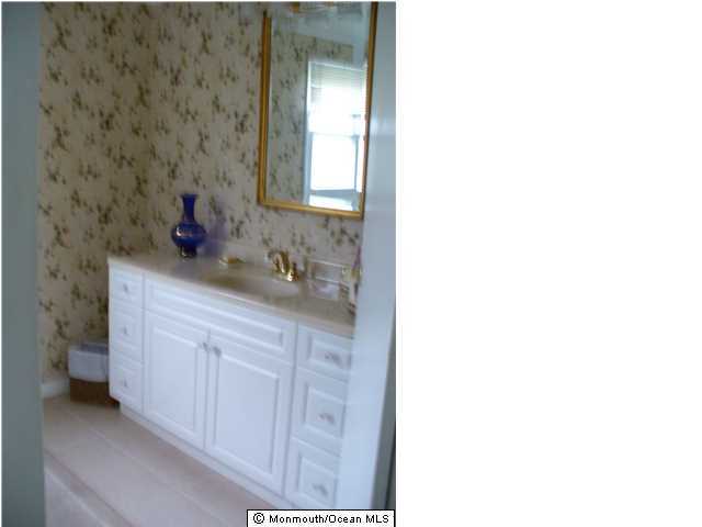 578 Cherin Road Freehold, NJ 07728 - Photo 8 of 9 Additional Photo