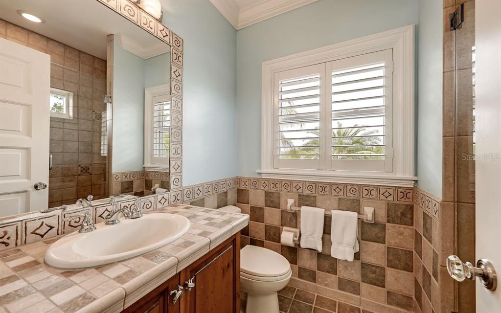 2320 Wason Road Sarasota, FL 34231 - Photo 56 of 95 Gallery Image 56
