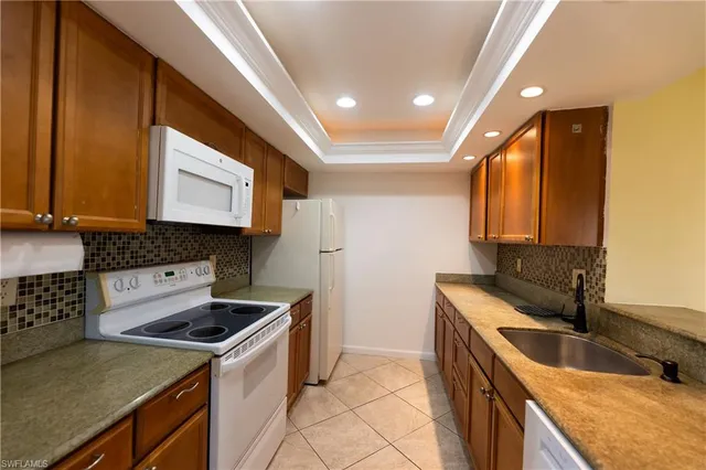 $1,500 | 3655 Boca Ciega Drive, Unit 306, Naples, FL 34112