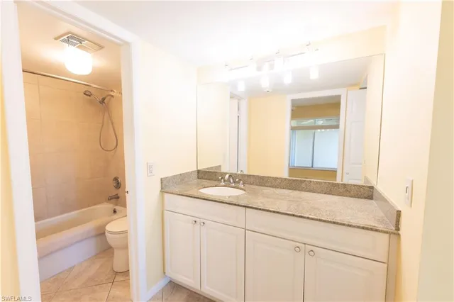 $1,500 | 3655 Boca Ciega Drive, Unit 306, Naples, FL 34112