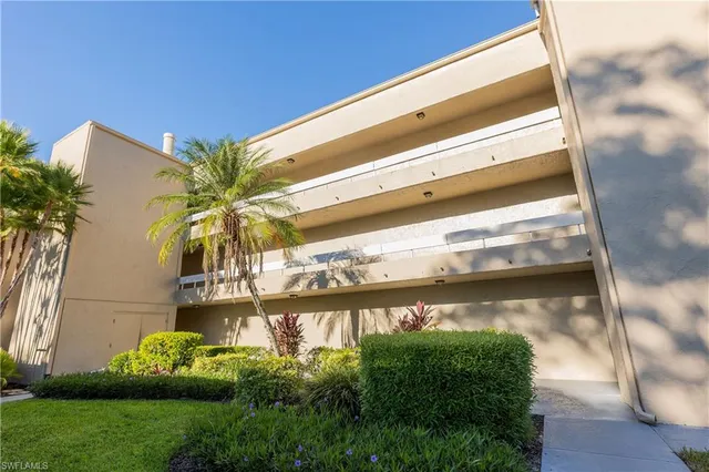 $1,500 | 3655 Boca Ciega Drive, Unit 306, Naples, FL 34112