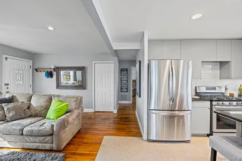 $599,990 | 375 Oakland Avenue, Central Islip, NY 11722