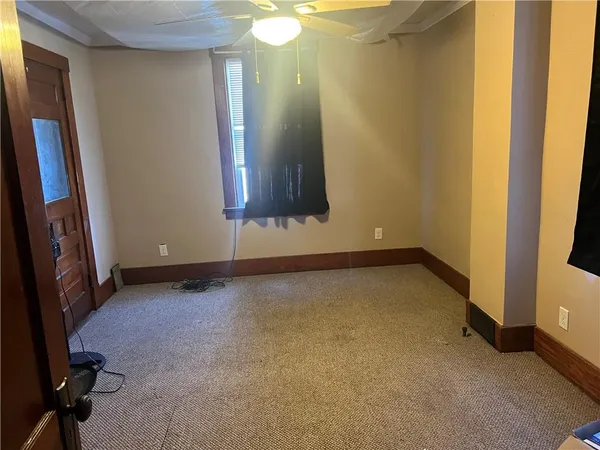 a bathroom with a toilet
