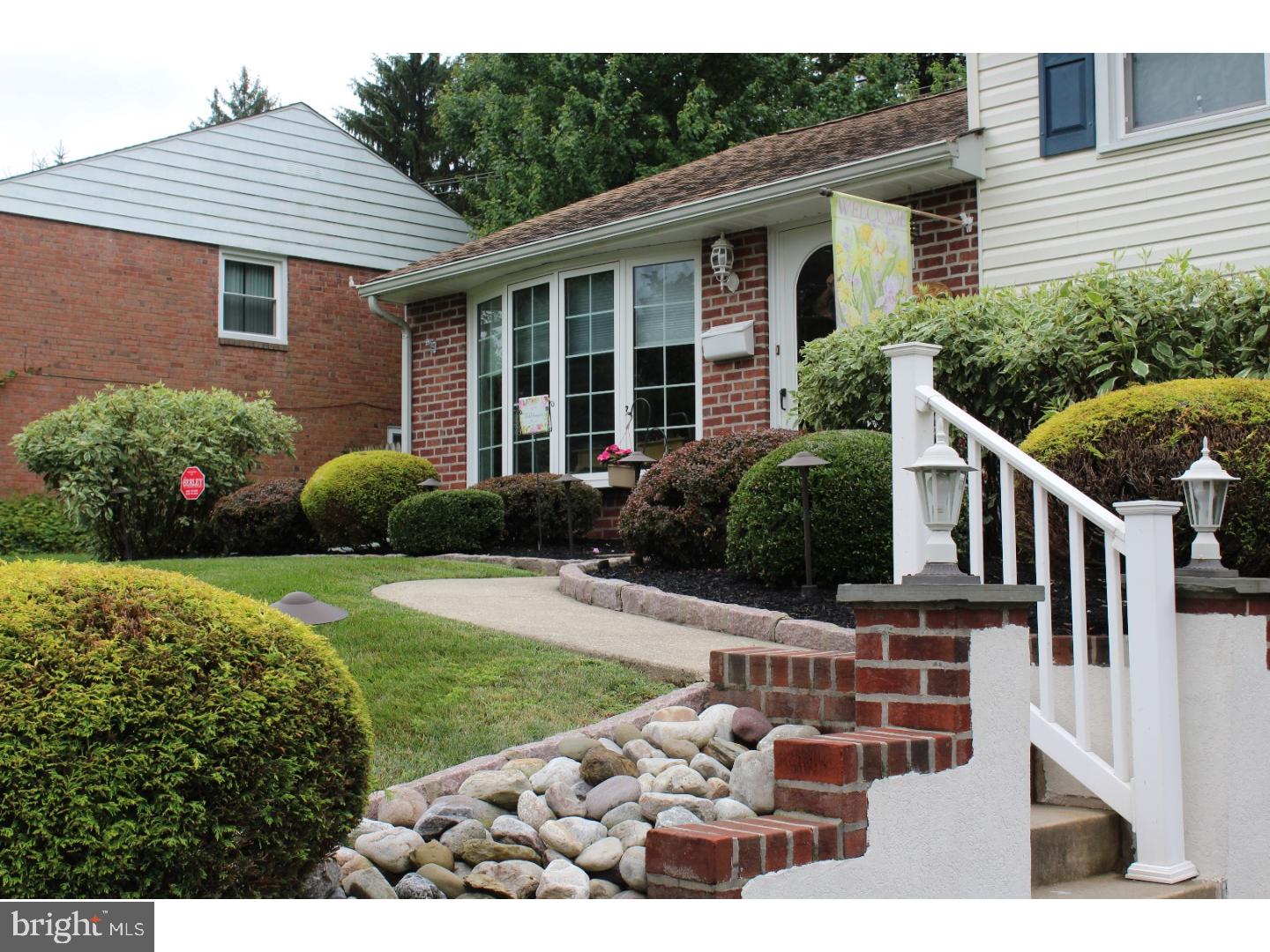 738 Rhoads Drive Springfield, PA 19064 - Photo 2 of 15 Gallery Image 2