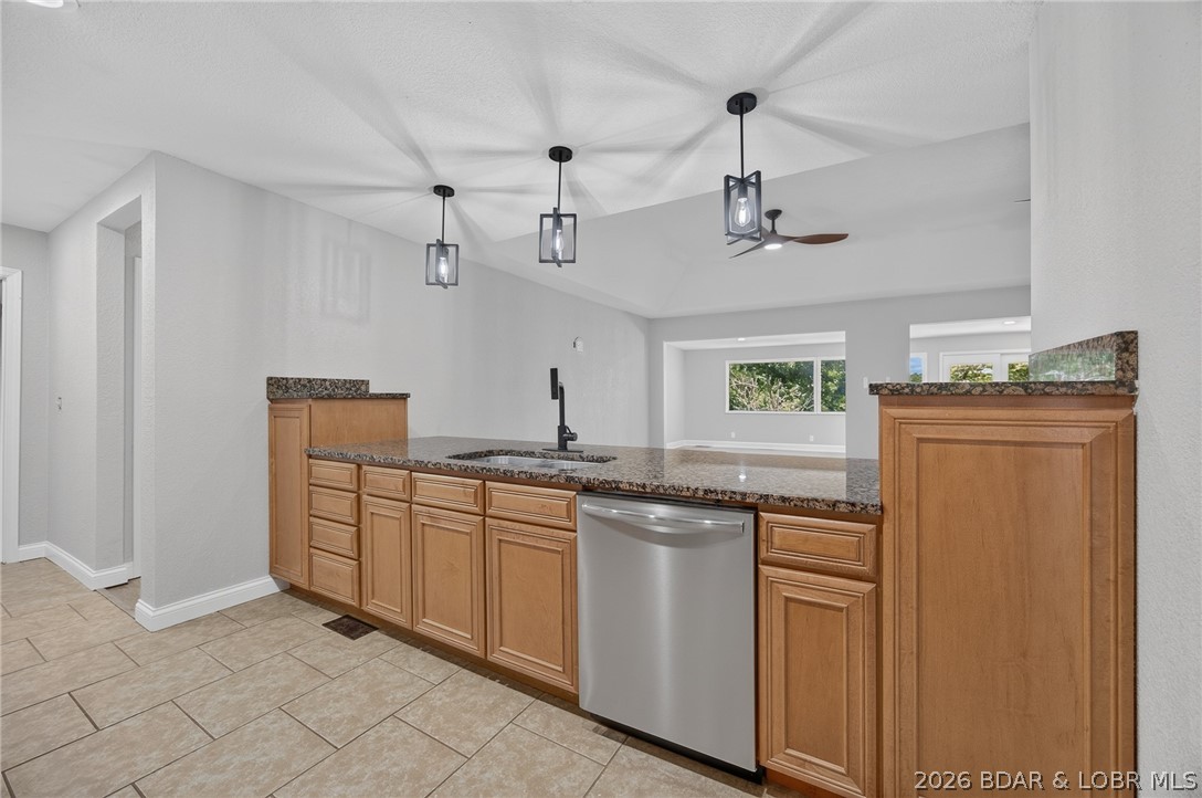 321 Kays Point Road Lake Ozark, MO 65049 - Photo 23 of 87
