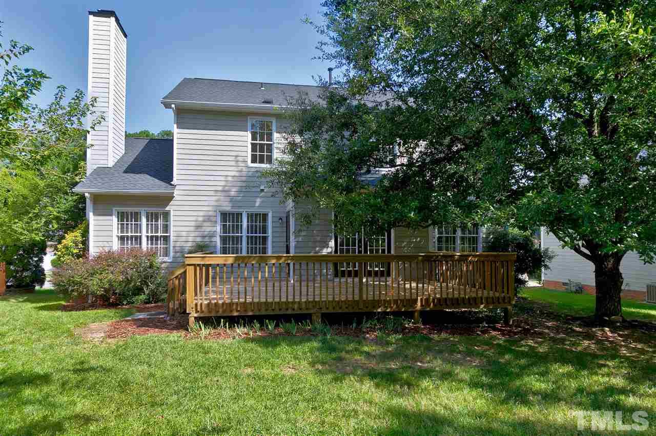 2325 Bolingbrook Lane Raleigh, NC 27613 - Photo 22 of 30
