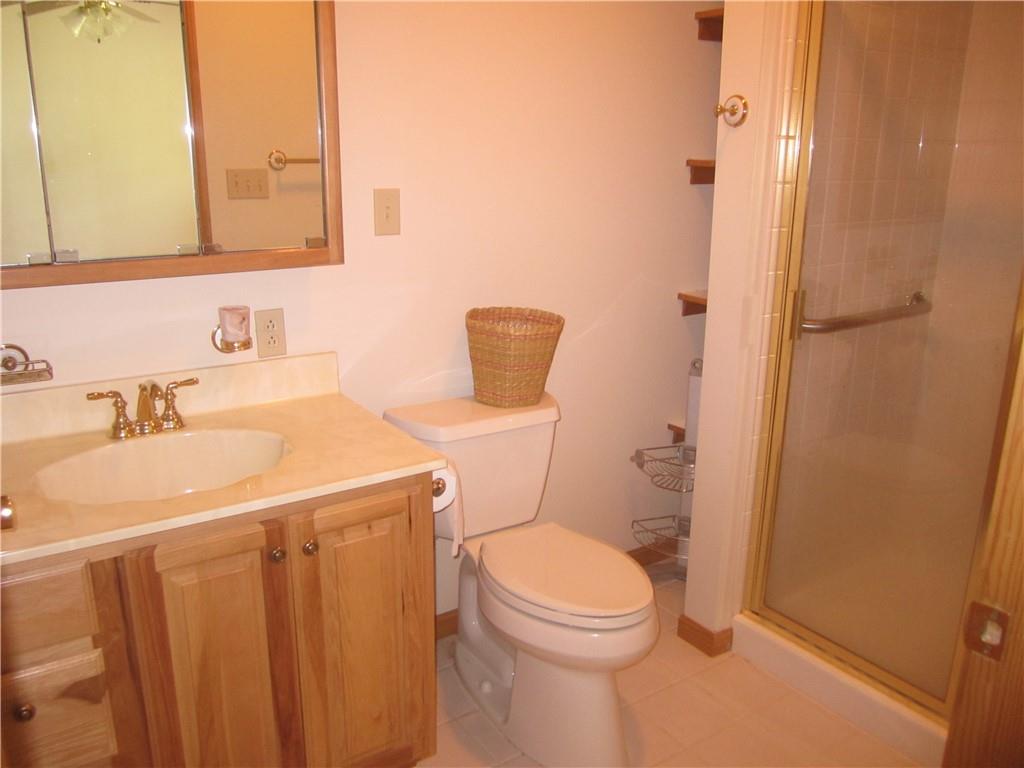 141 Woodies Road Waynesburg, PA 15370 - Photo 22 of 33 Mstr Bath
