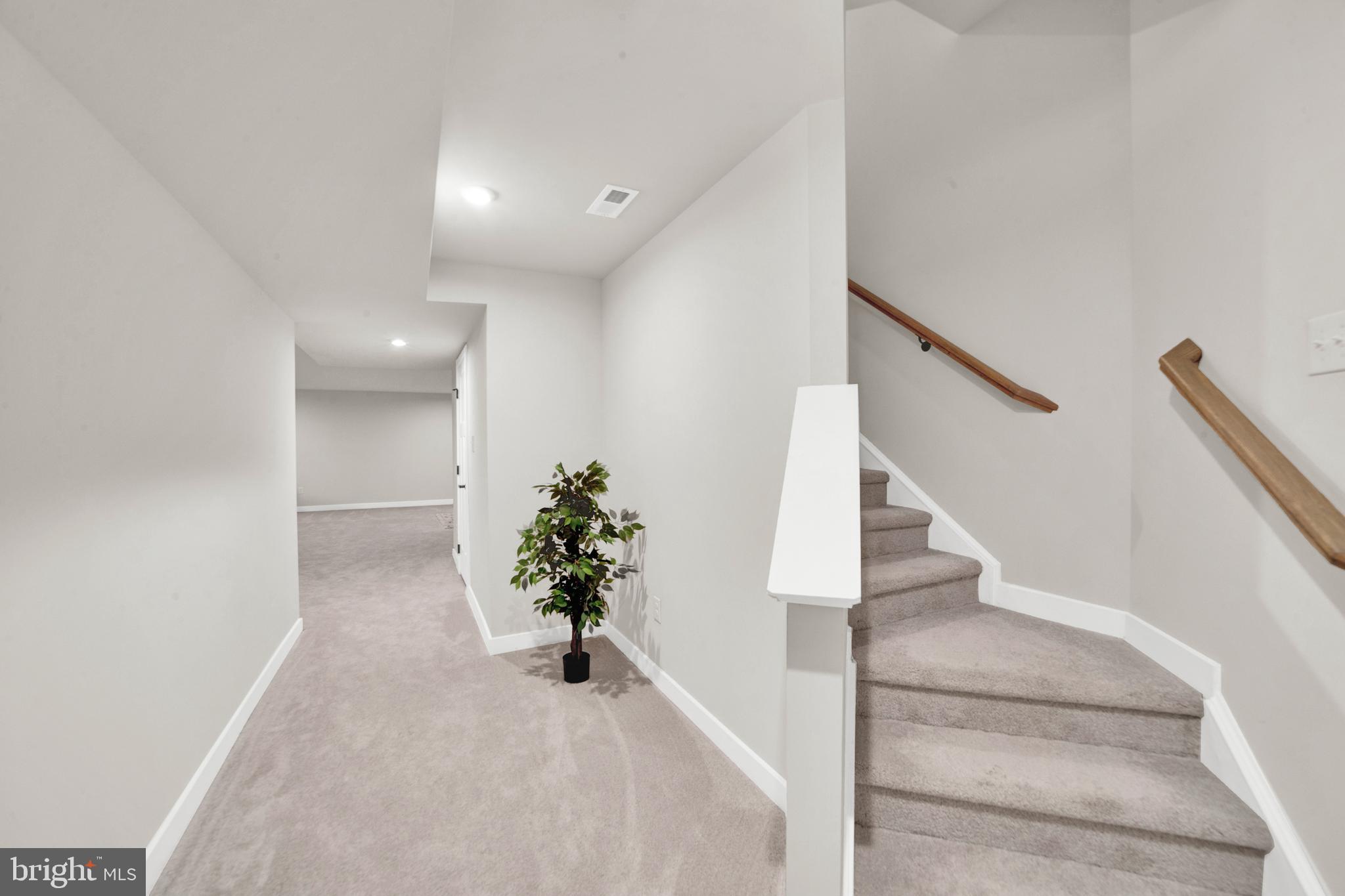 15 Pratt Lane Lawrence Township, NJ 08648 - Photo 26 of 31 a view of entryway and hall