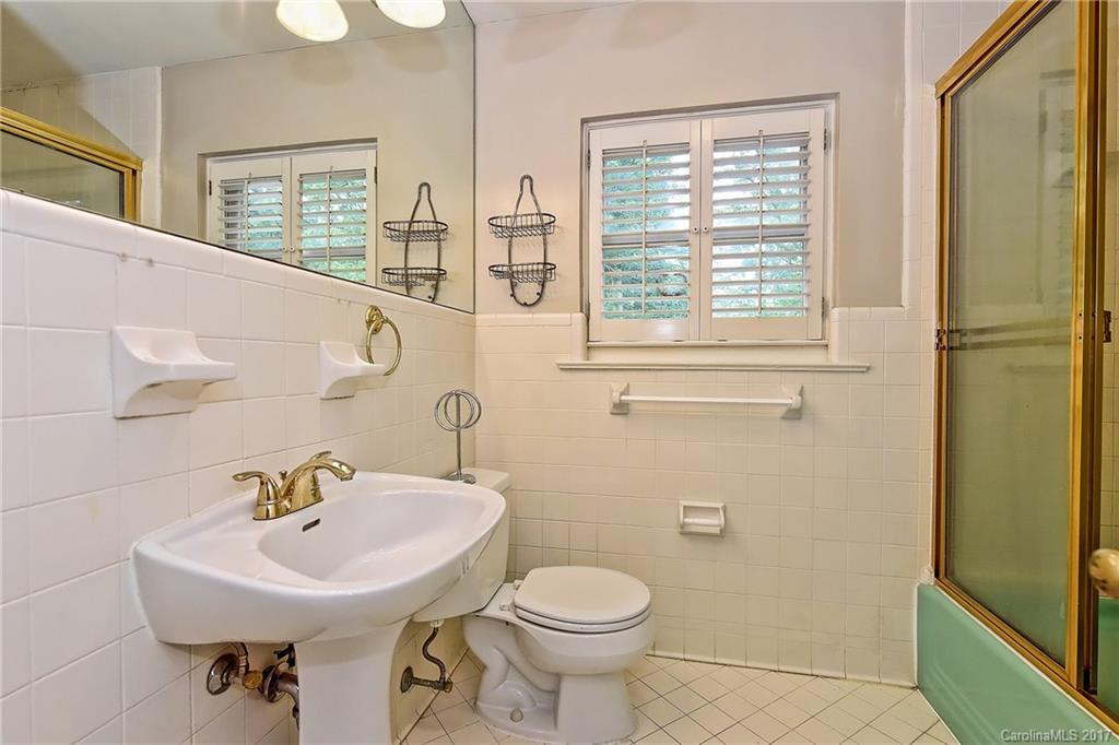 1911 South Wendover Road Charlotte, NC 28211 - Photo 19 of 24
