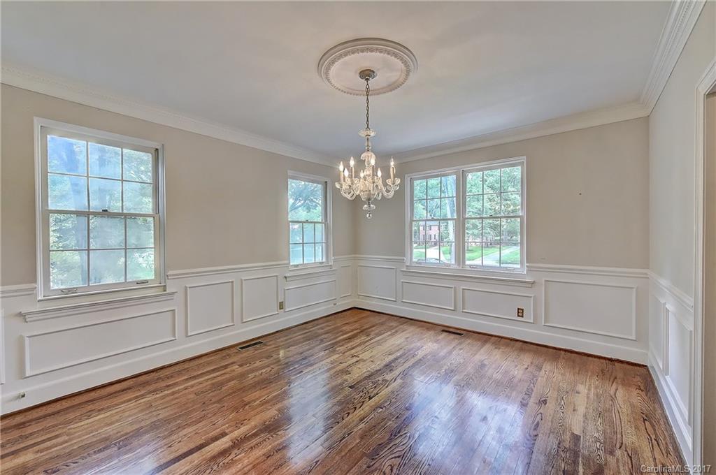 1911 South Wendover Road Charlotte, NC 28211 - Photo 4 of 24