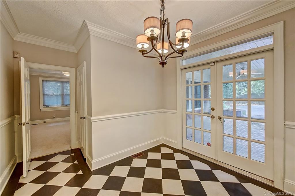 1911 South Wendover Road Charlotte, NC 28211 - Photo 9 of 24