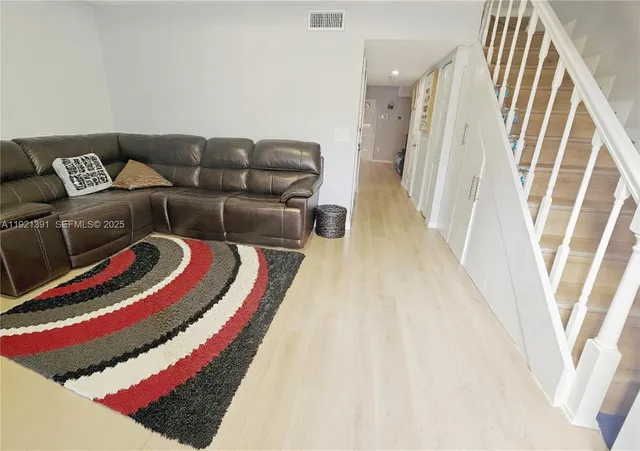 $2,750 | 10700 Northwest 7th Street, Unit 5A, Miami, FL 33172